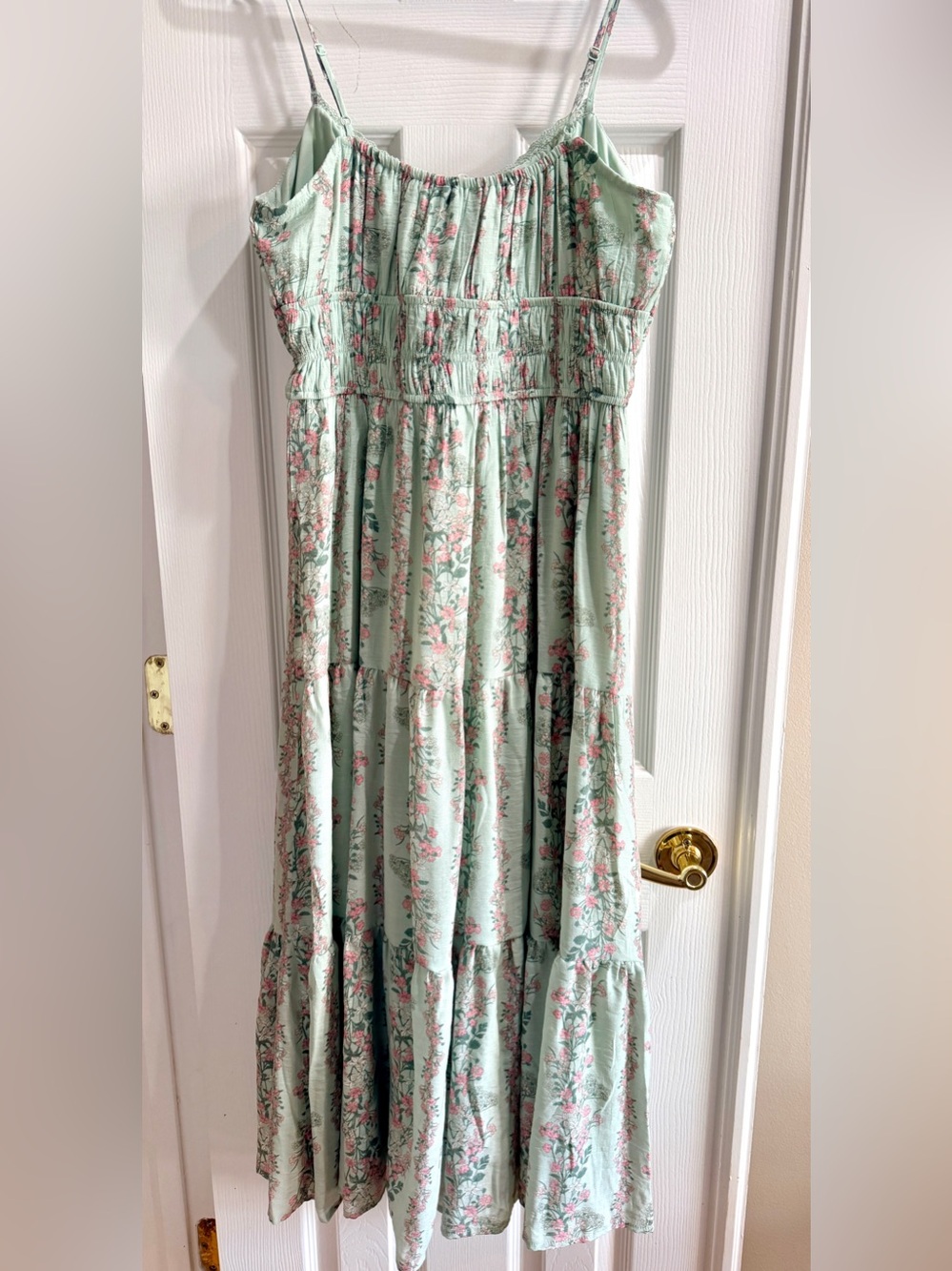 Floral Tiered Maxi Sundress Light Green w/Smocked Bodice & Adjustable straps M&L - Picture 11 of 12